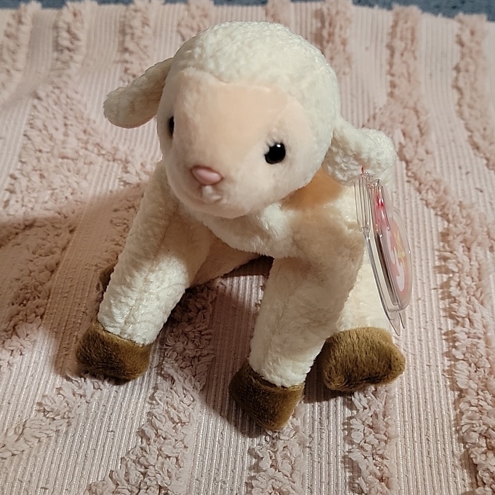 Ty Beanie Baby,‎ Ewey. Perfect condition, like new. With tag and tag protector.